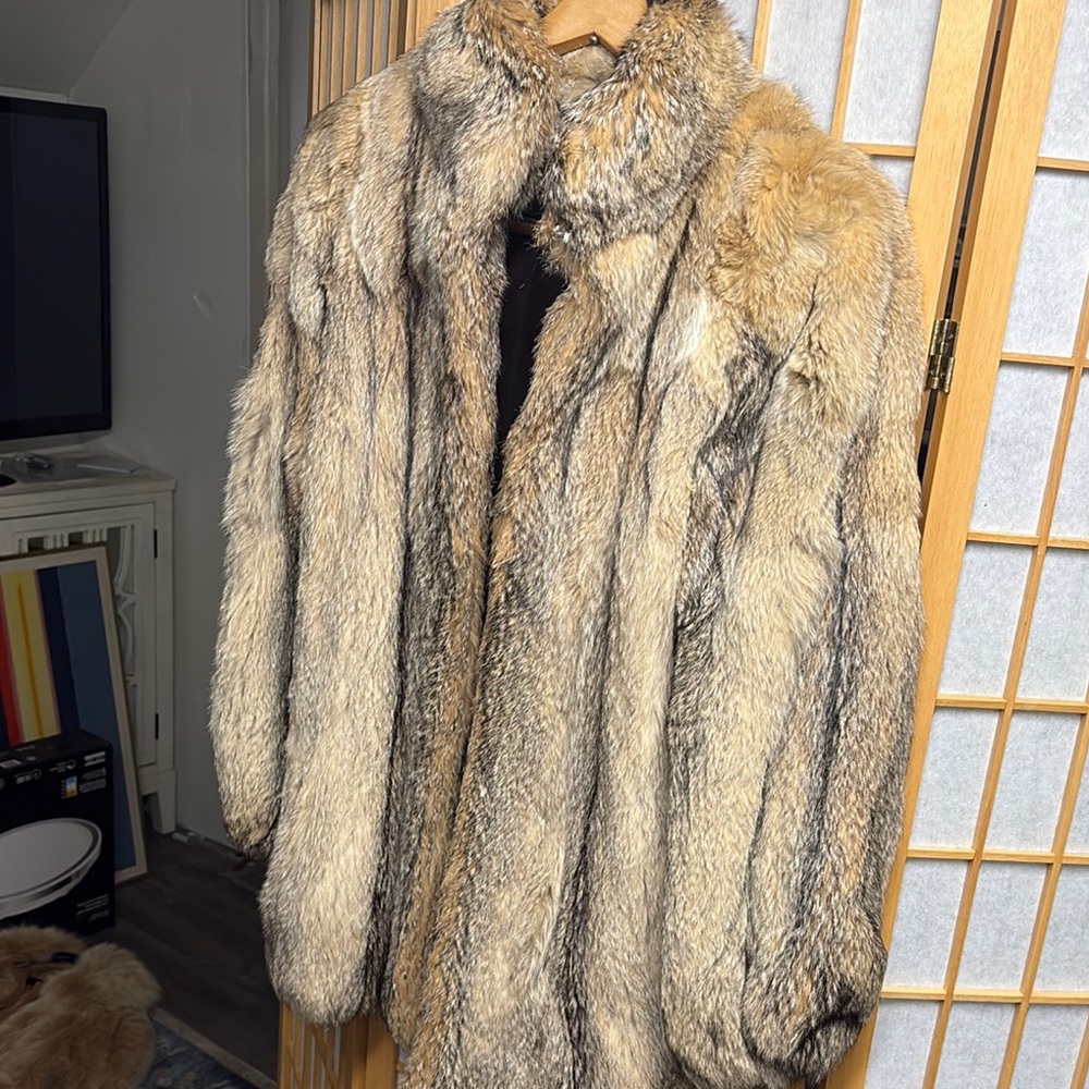 YSL Luxurious Faux Fur Coat - Picture 3 of 6